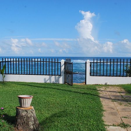 Beach House Mirissa Luaran gambar