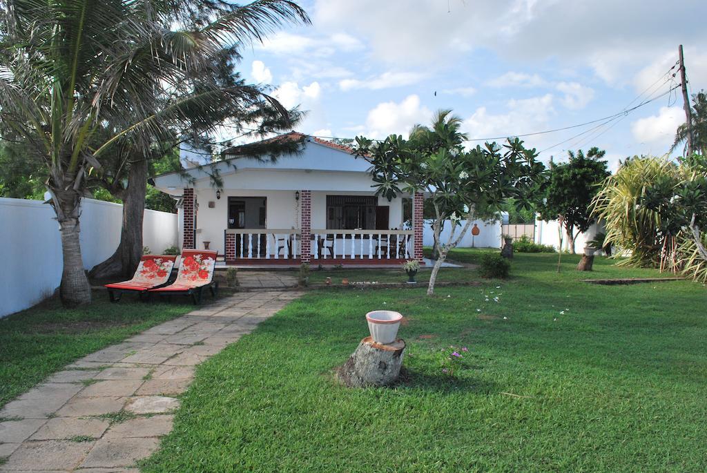 Beach House Mirissa Bilik gambar