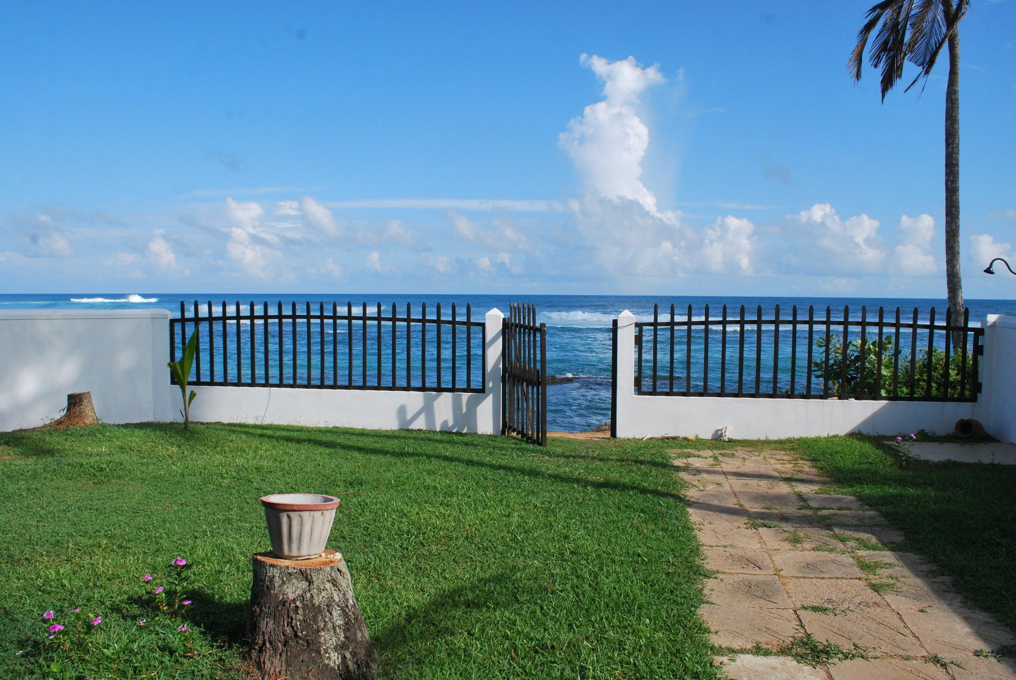 Beach House Mirissa Luaran gambar